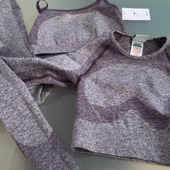 Gymshark Pants - BNWT GYMSHARK 3PCS SET FLEX  SEAMLESS LEGGINGS LONG SLEEVE CROP TOP & SPORTS BRA